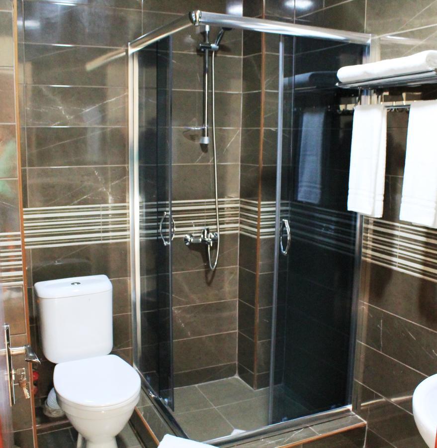 Rogalux Blue Hotel Tbilisi Buitenkant foto