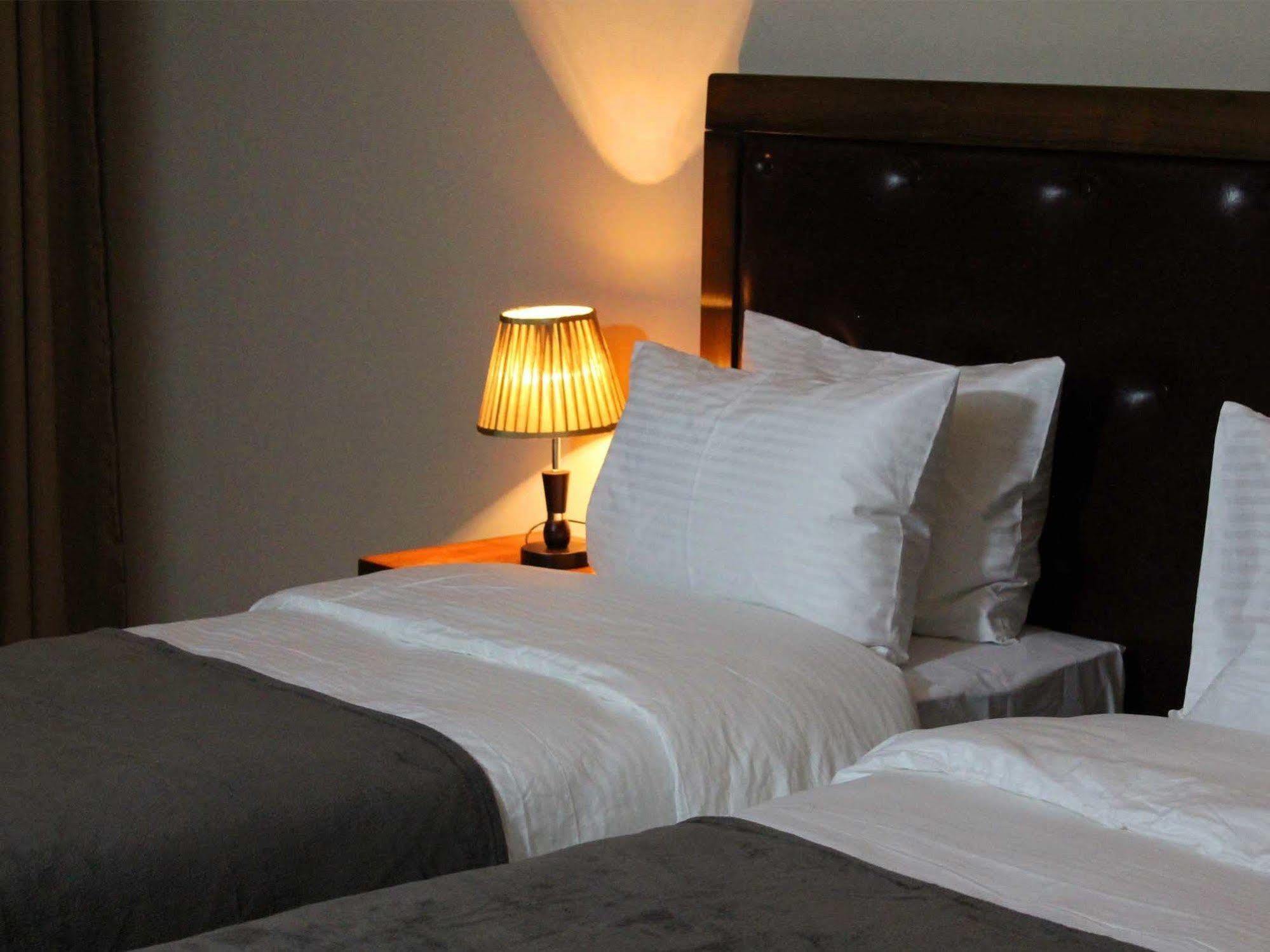 Rogalux Blue Hotel Tbilisi Buitenkant foto