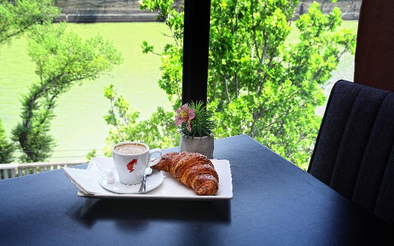 Rogalux Blue Hotel Tbilisi Buitenkant foto